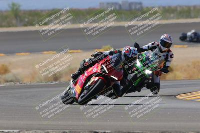 media/Oct-08-2022-SoCal Trackdays (Sat) [[1fc3beec89]]/Turn 14 (1050am)/